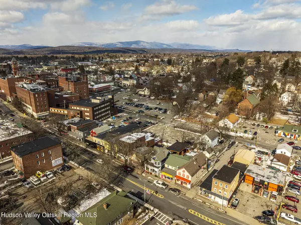 Kingston, NY 12401,346 Broadway