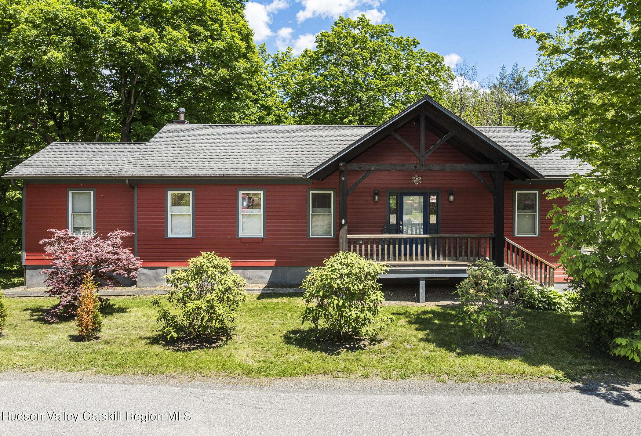 82 Near RD, Red Hook, NY 12571