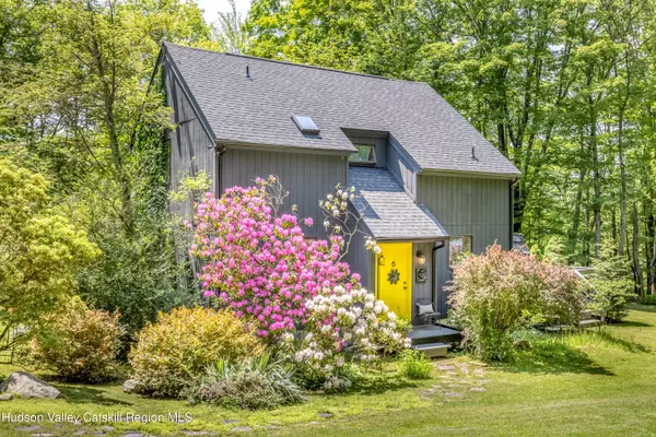 Pine Bush, NY 12566,111 Hansburg RD
