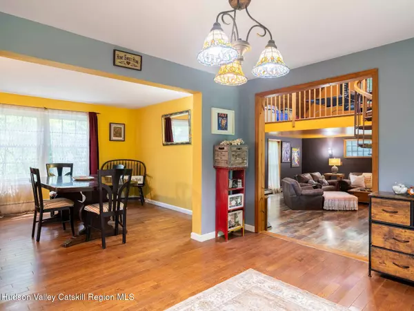 New Paltz, NY 12561,84 Van Nostrand Road
