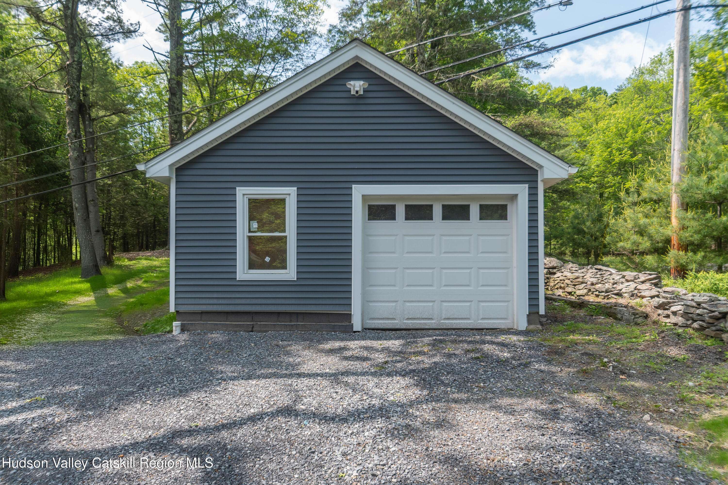 Olivebridge, NY 12461,183 Mill RD