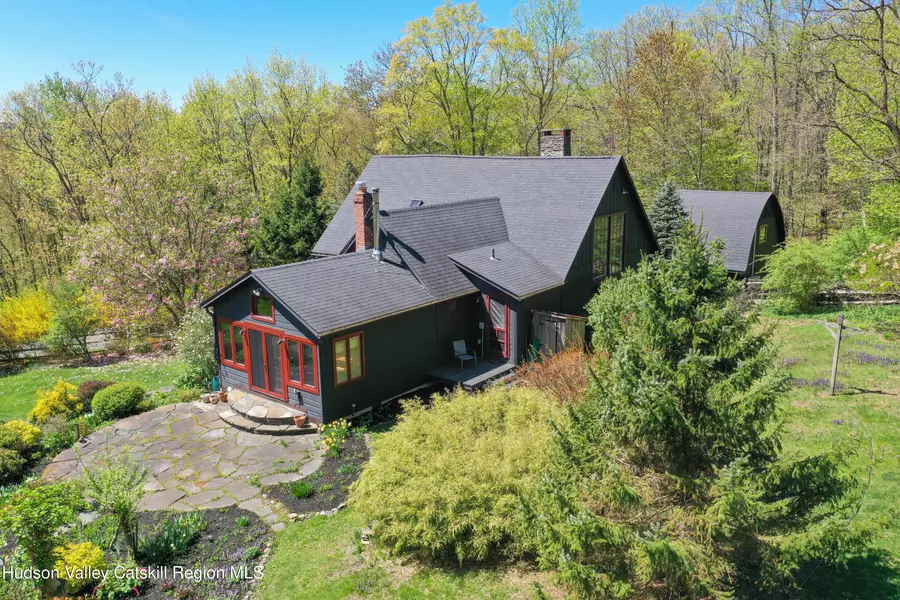 96 Meads Mountain RD, Woodstock, NY 12498