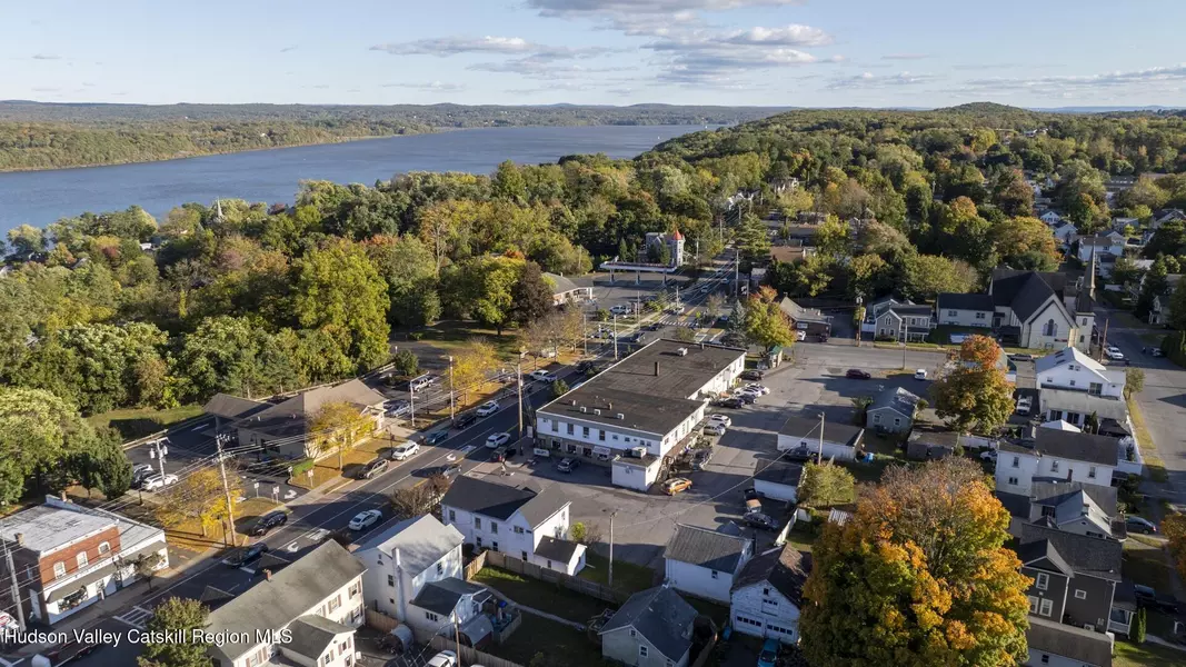 180-190 Broadway, Port Ewen, NY 12466