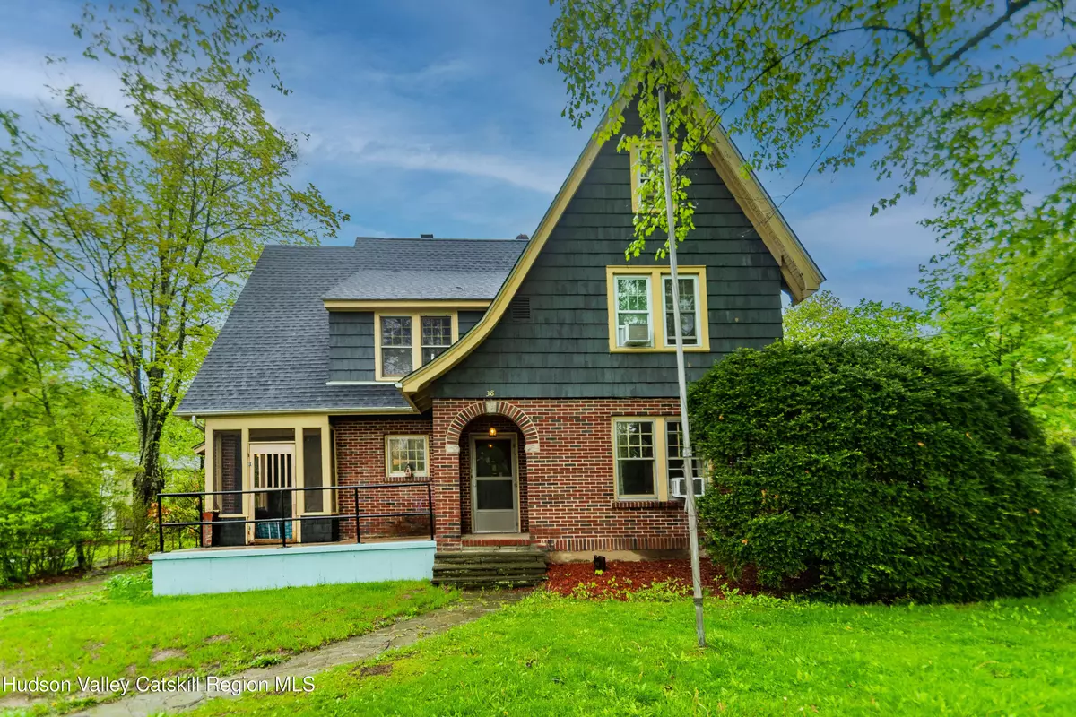 New Paltz, NY 12561,38 Plattekill AVE