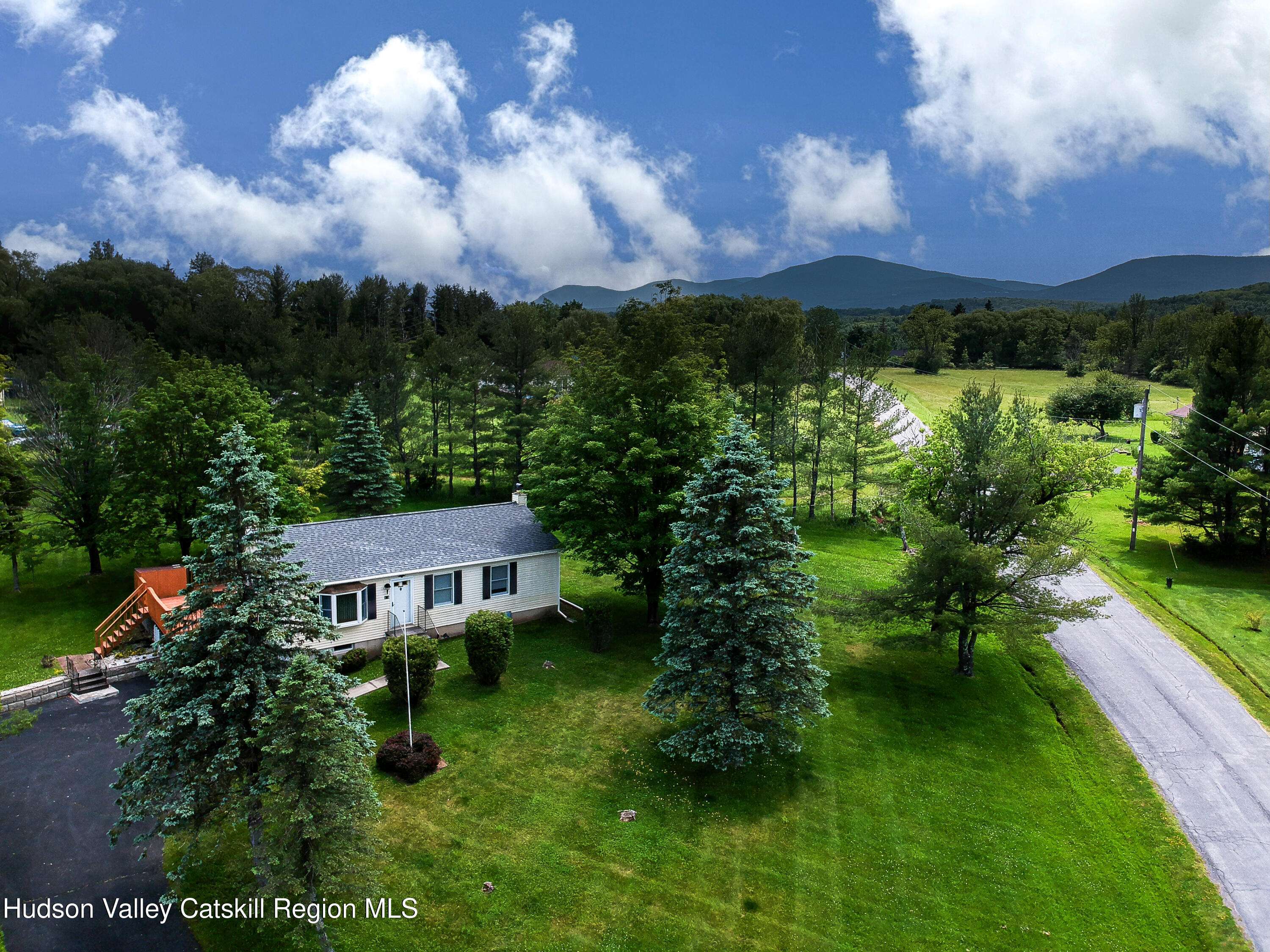 East Durham, NY 12423,131 Panorama DR