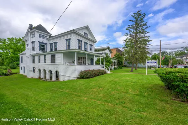 Hudson, NY 12534,66 Green Street