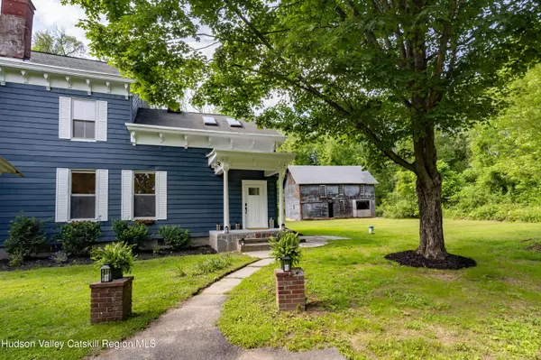 Rosendale, NY 12472,472 Lefever Falls RD