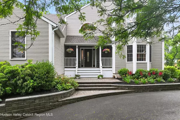 Kingston, NY 12401,46 Heritage CT