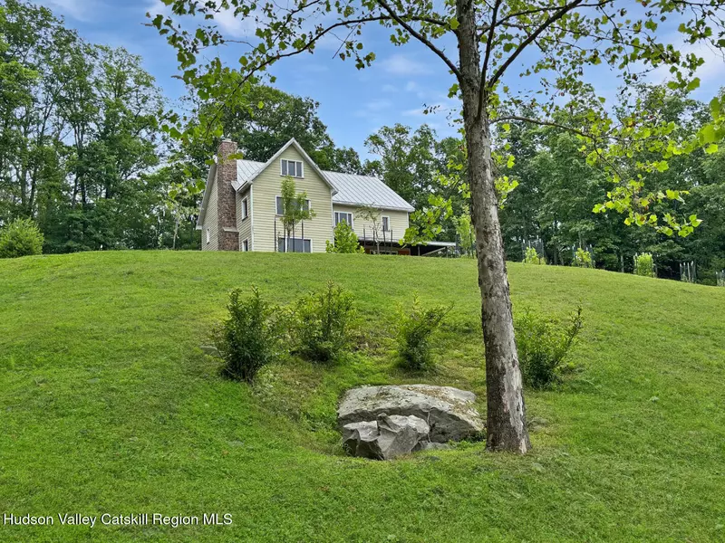 40-67 Popstone RD, Stone Ridge, NY 12484