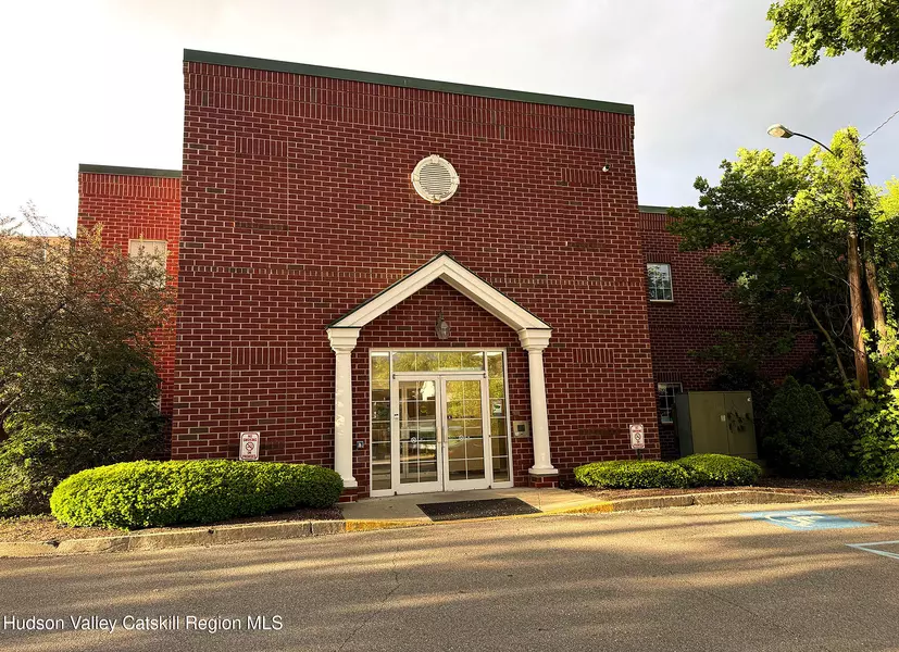 371 Broadway, Kingston, NY 12401
