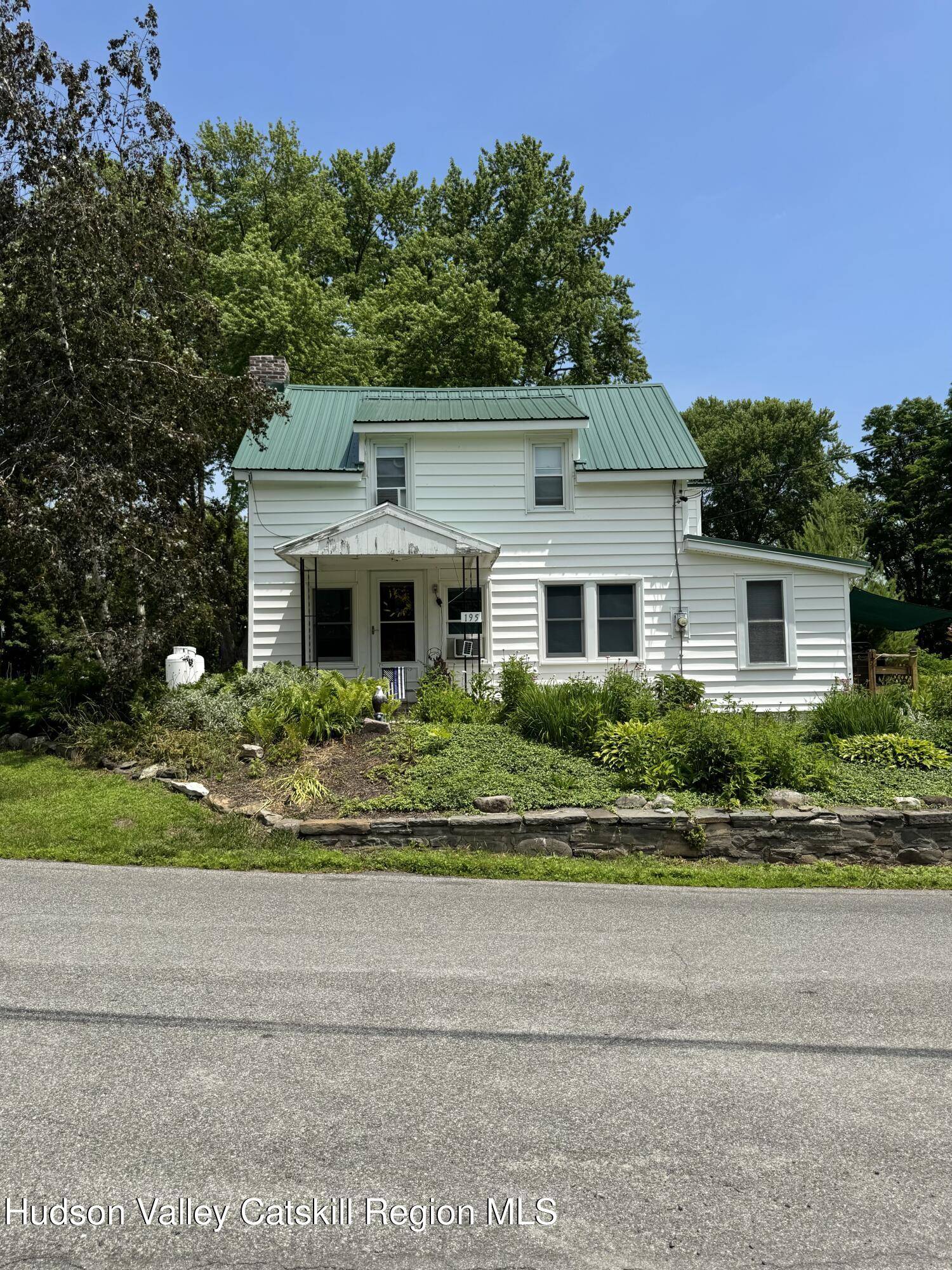 189-195 Vedder RD, Catskill, NY 12414