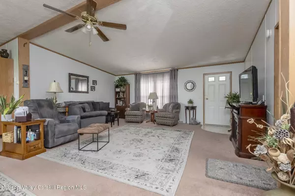 Port Ewen, NY 12466,14 Forest DR