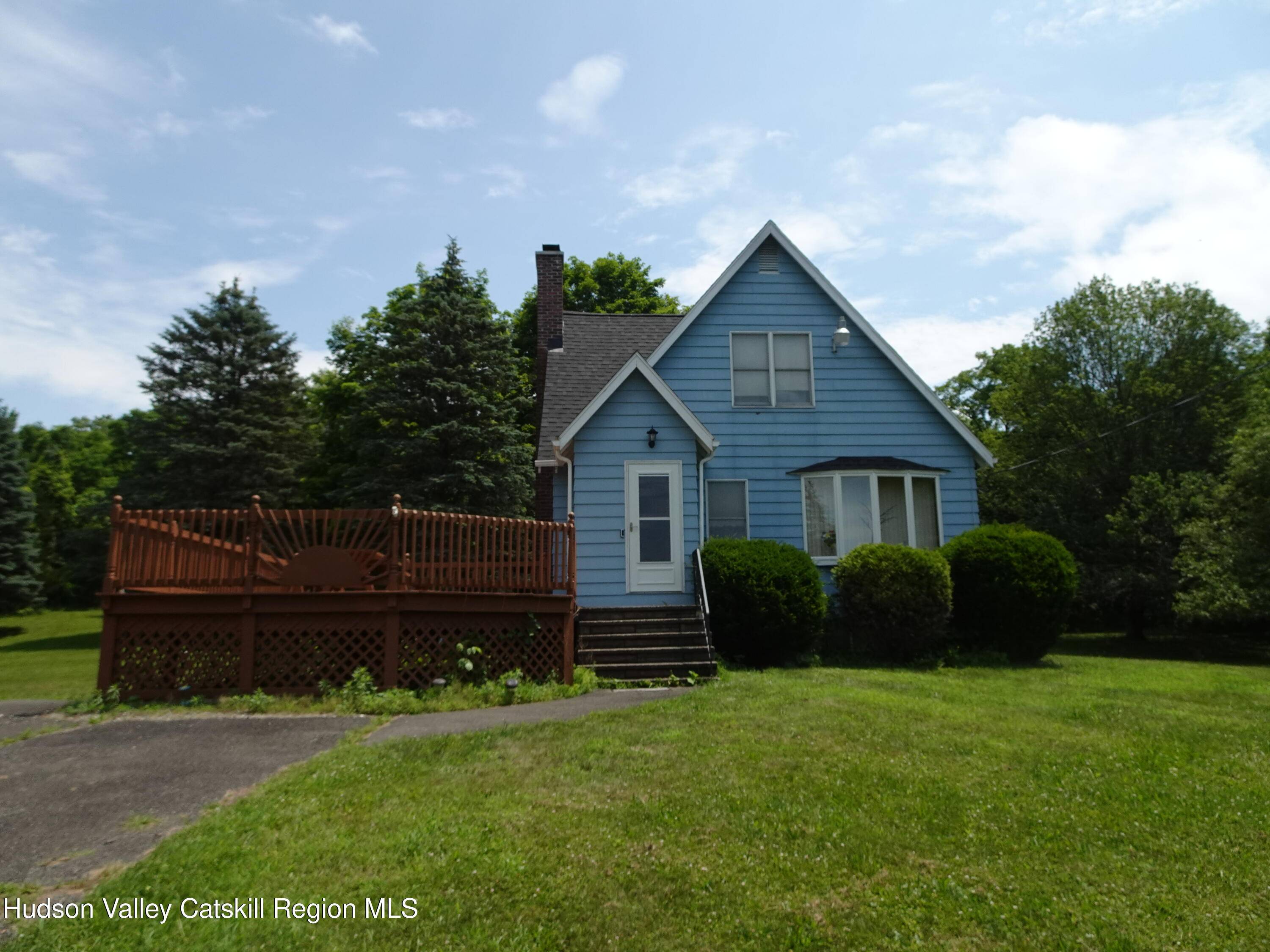 Hudson, NY 12534,135 Millbrook Road RD