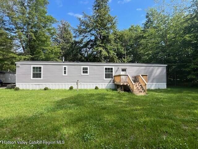 25 Oak WAY, Stephentown, NY 12169