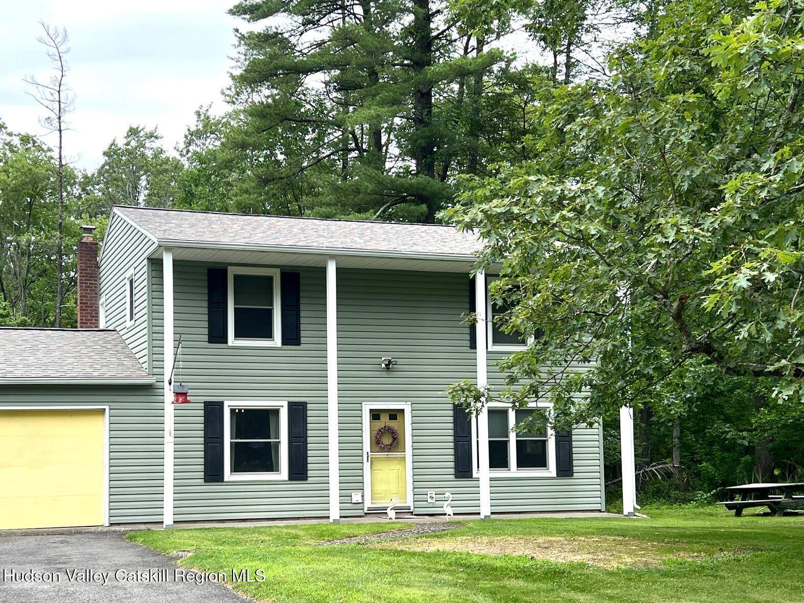 43 Brittany DR, West Hurley, NY 12491