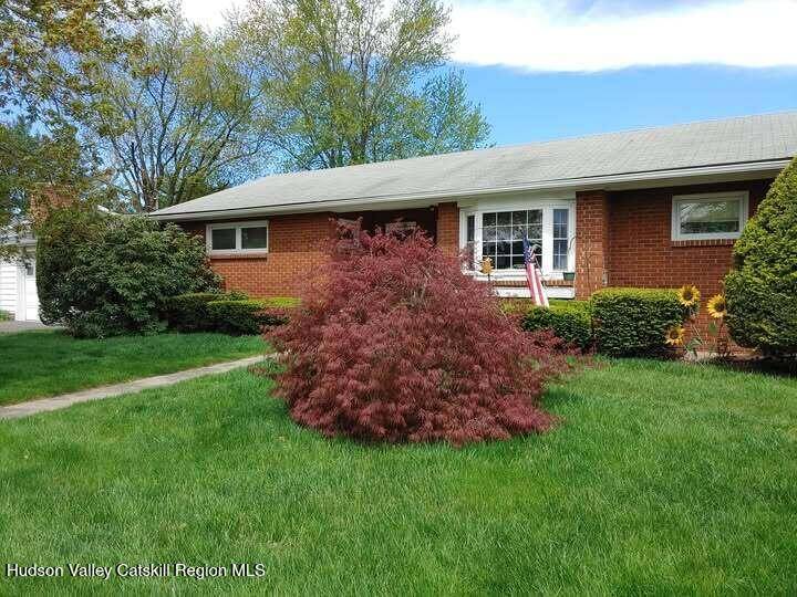 Saugerties, NY 12477,36 Finger ST