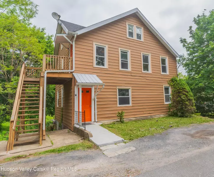 24 Grove ST, Cairo, NY 12413