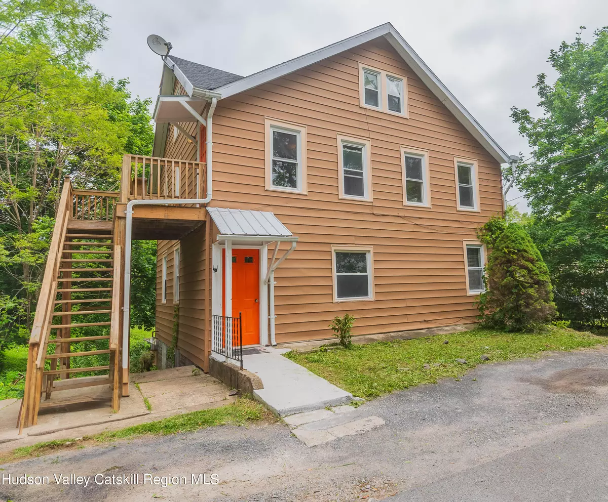 Cairo, NY 12413,24 Grove ST