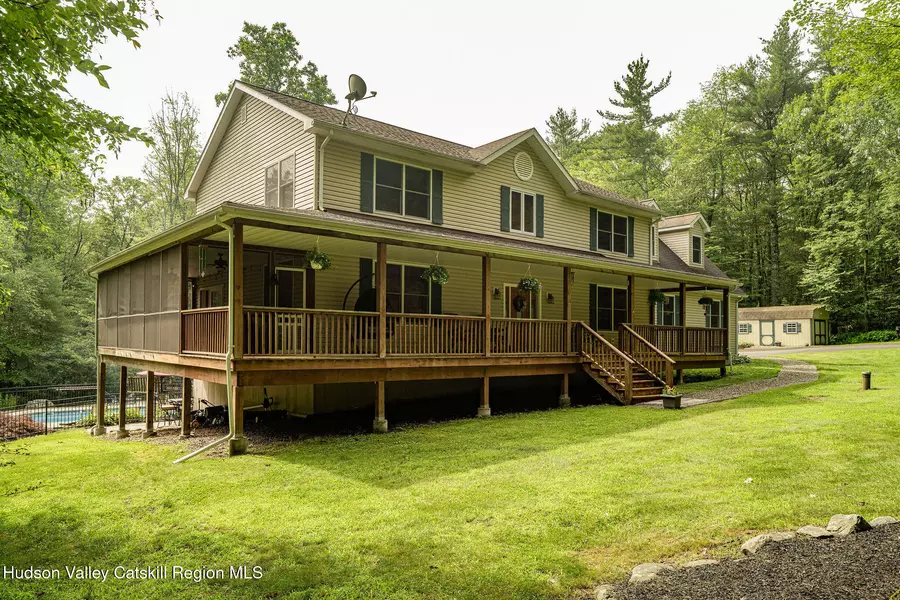 214 Wright RD, Kerhonkson, NY 12446