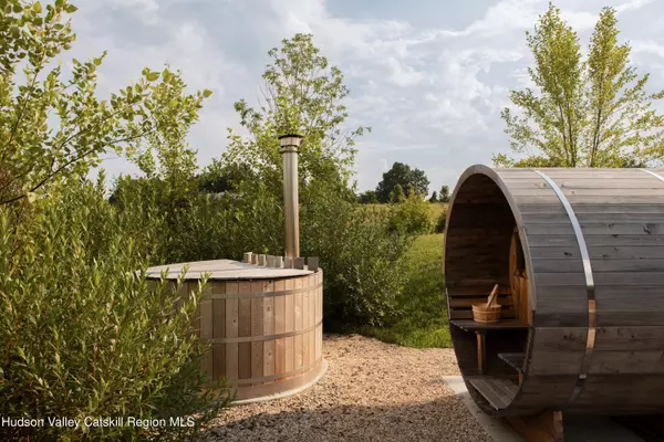 Tivoli, NY 12583,26 Fox LN