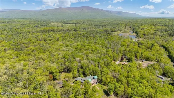 Kingston, NY 12401,40 Mamoud Hills RD