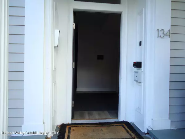 134 Warren ST, Hudson, NY 12534