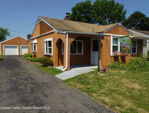 323 Lincoln BLVD, Hudson, NY 12534