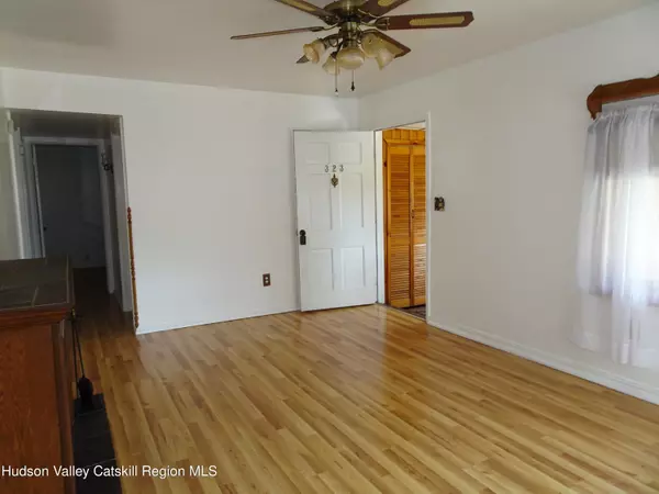Hudson, NY 12534,323 Lincoln BLVD