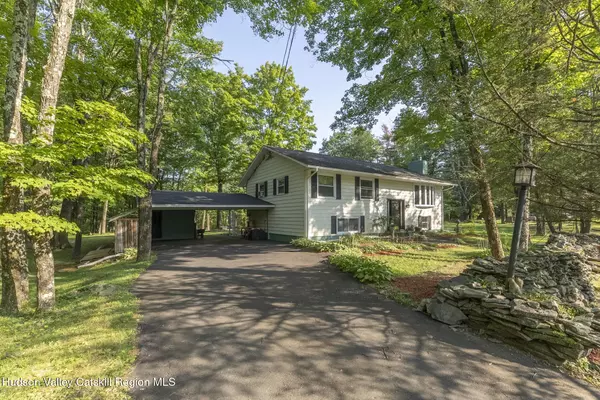 Woodstock, NY 12498,12 Arnold DR