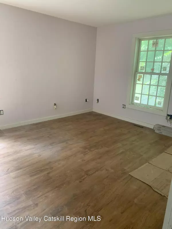 Saugerties, NY 12477,333 West Saugerties Rd