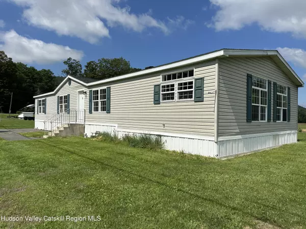 New Lebanon, NY 12125,978 Route 20 #18
