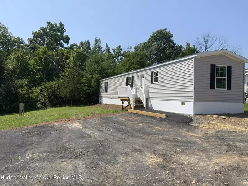 1154 Us-9 #33, Hudson, NY 12534