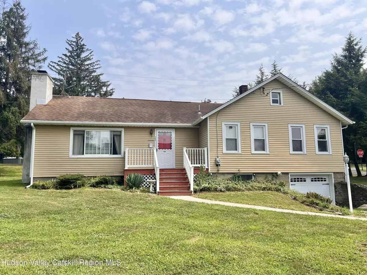Wallkill, NY 12589,135 Viola ST