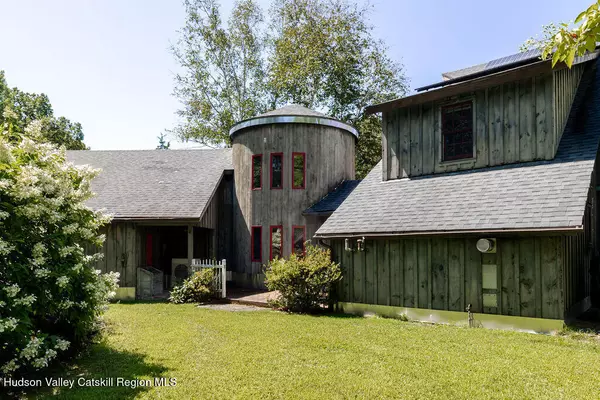 Craryville, NY 12521,455 Post Hill