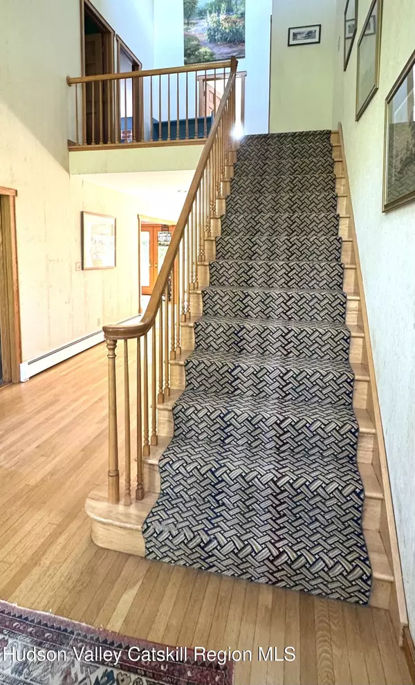 Greenville, NY 12083,211 Meadow Brook LN