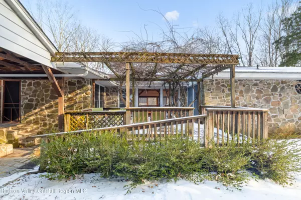 660 N Chodikee Lake RD, Highland, NY 12528