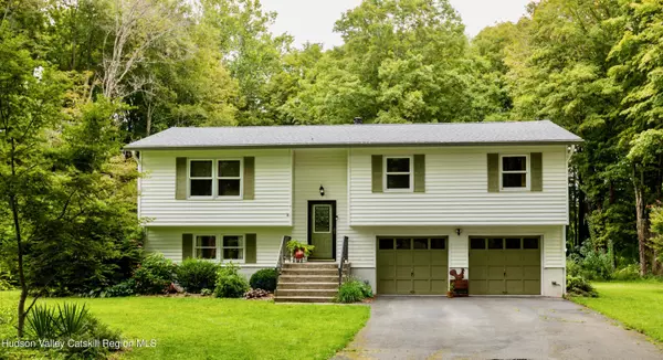 Kingston, NY 12401,424 Tongore WAY