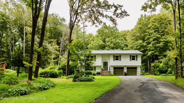 Kingston, NY 12401,424 Tongore WAY