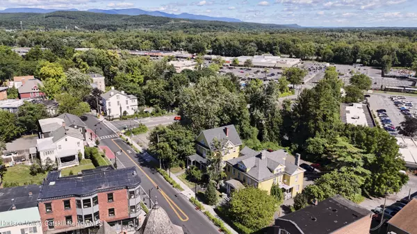 Kingston, NY 12401,260-264 Clinton AVE