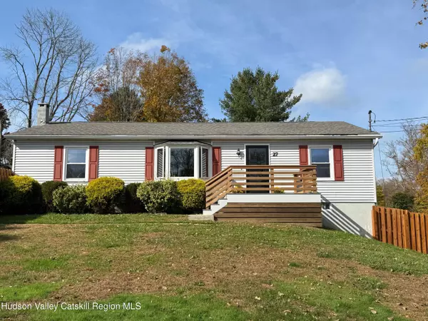 Millerton, NY 12546,27 Meadow LN