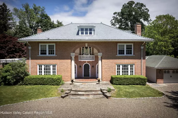 21 Barclay ST, Saugerties, NY 12477