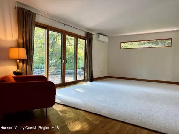 Catskill, NY 12414,399 Hamburg RD