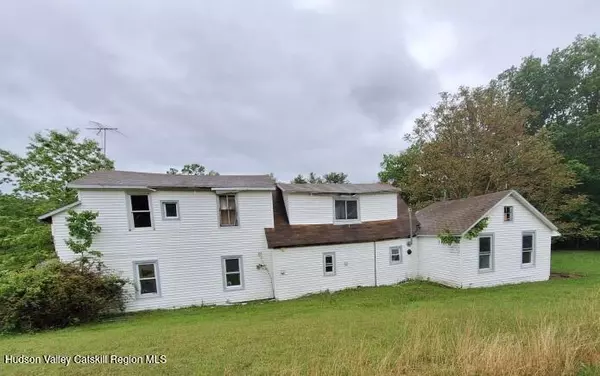 Leeds, NY 12451,953 Ira Vail RD