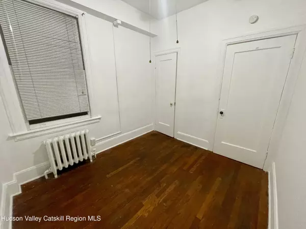 Hudson, NY 12534,711 Warren ST #4