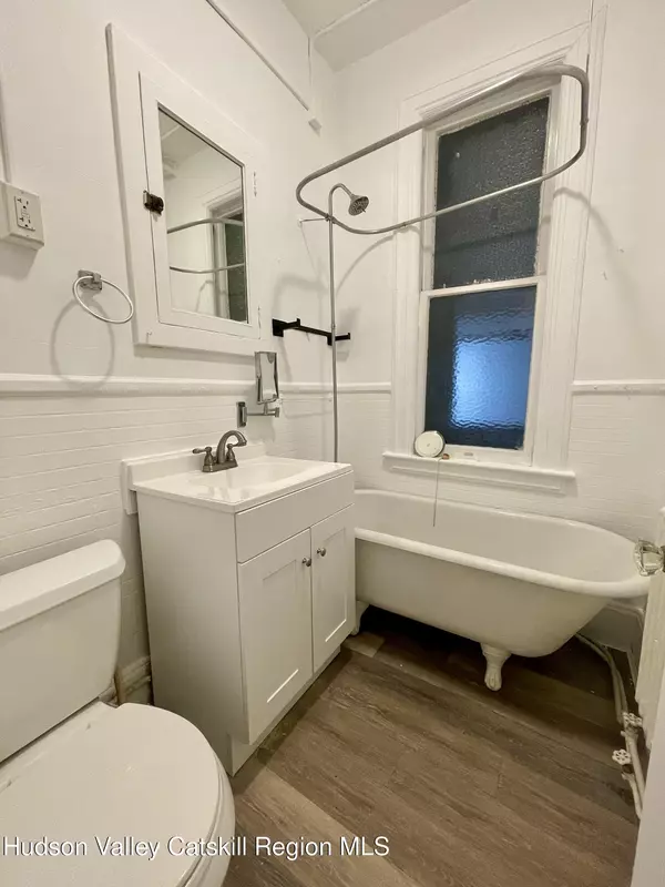 Hudson, NY 12534,711 Warren ST #4