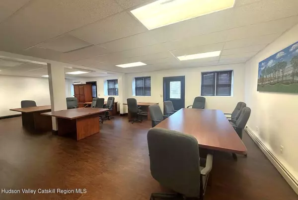 Kingston, NY 12401,118 Grand ST