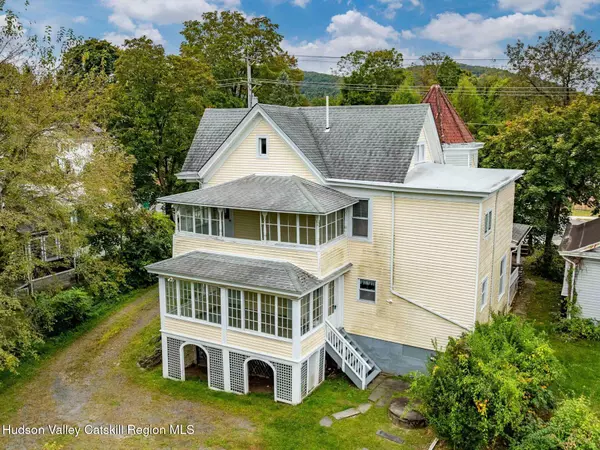 Port Ewen, NY 12466,223 Broadway