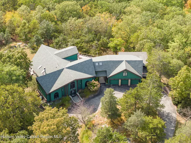 69 Cedar Pond LN, Chester, NY 10918