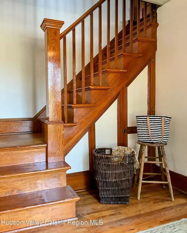 Tillson, NY 12486,729 Springtown RD