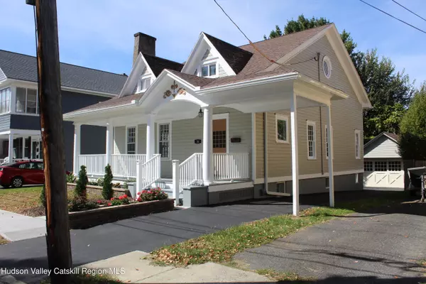 Hudson, NY 12534,16 Aitken AVE